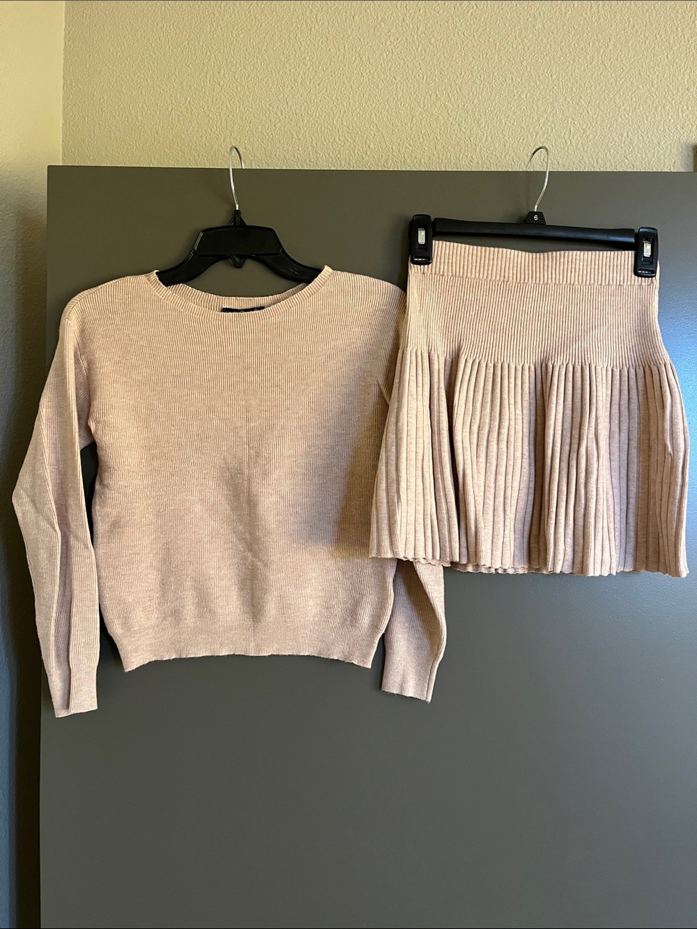 Knit Pleated Mini Skirt & top